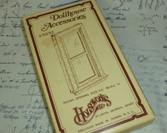 NIB Vintage Dollhouse Houseworks Window #5032 Miniature Outside Wood Window Furniture