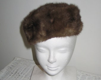 Classic Chic Vintage "Jackie O" Style 1950s 1960s Womans Mink PillBox Fur Hat By Lora