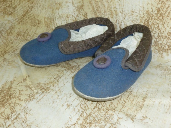 Antique Childrens slippers Baby Shoes-booties / D… - image 3