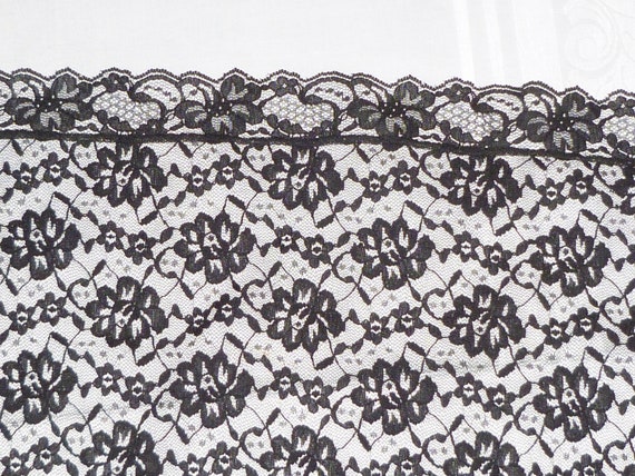 Lovely Vintage LACE Scarf Black Lace Veil-Scarf-3… - image 3