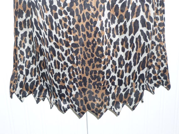 Vintage LEOPARD Print Half Slip 1950s-1960s Nylon… - image 3