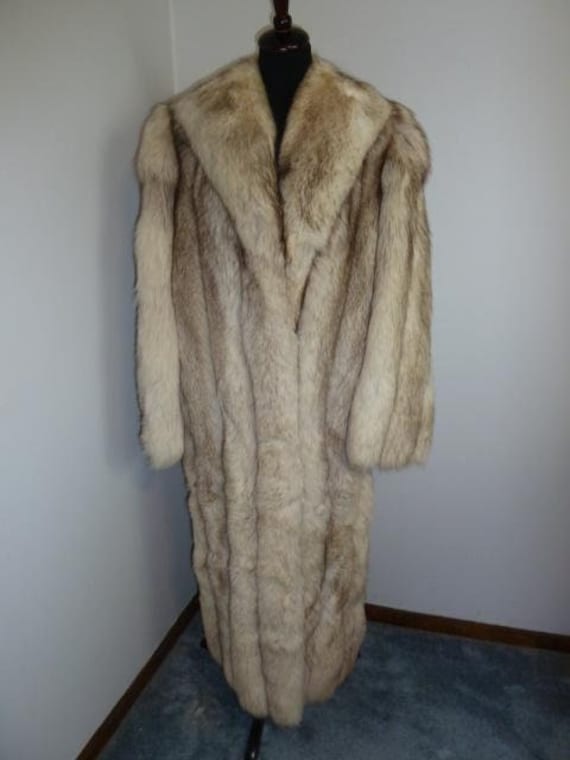 Saga fox silver fur - Gem