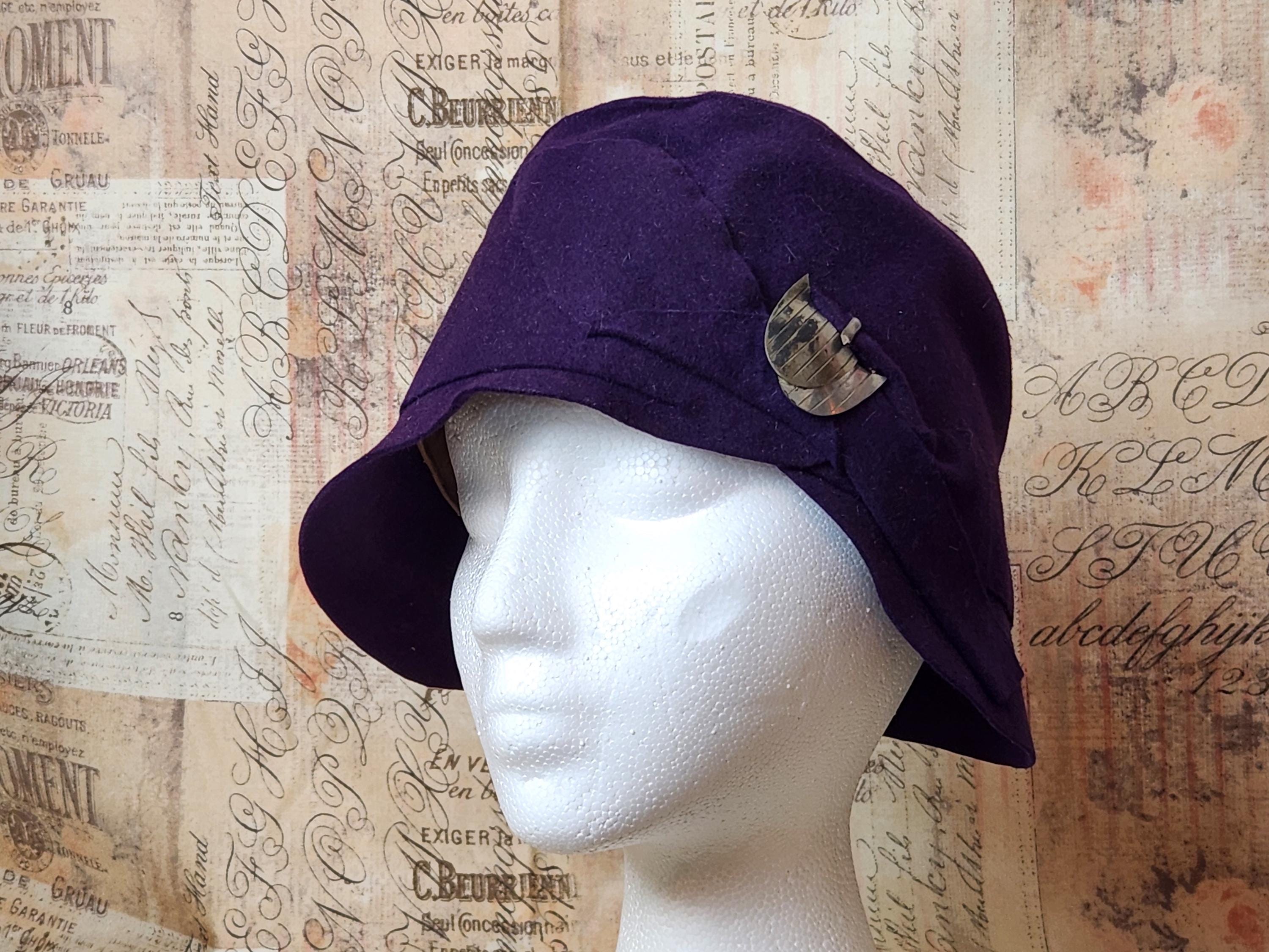 SALE Designer Chandler Hats of Paris 1920s Red Velvet Metallic Lame Cloche hat Paris Cloche Hat - Etsy main image 3