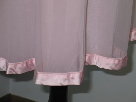 Vintage Pink Robe & NightGown 1960s Sheer Nylon S… - image 8