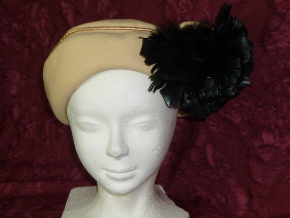 Henry Pollak Hat Vintage 1930s 1940s Antique Feather Cloche  display picture 1