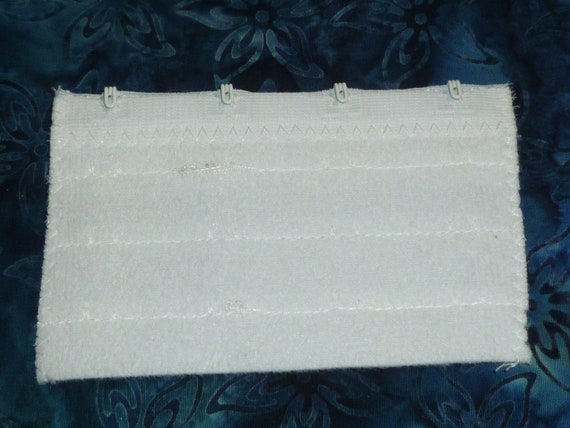 Vintage NOS 4 Hooks Bra Extender -Colesce -Lingerie Collection from Cameo Coutures Inc View 6