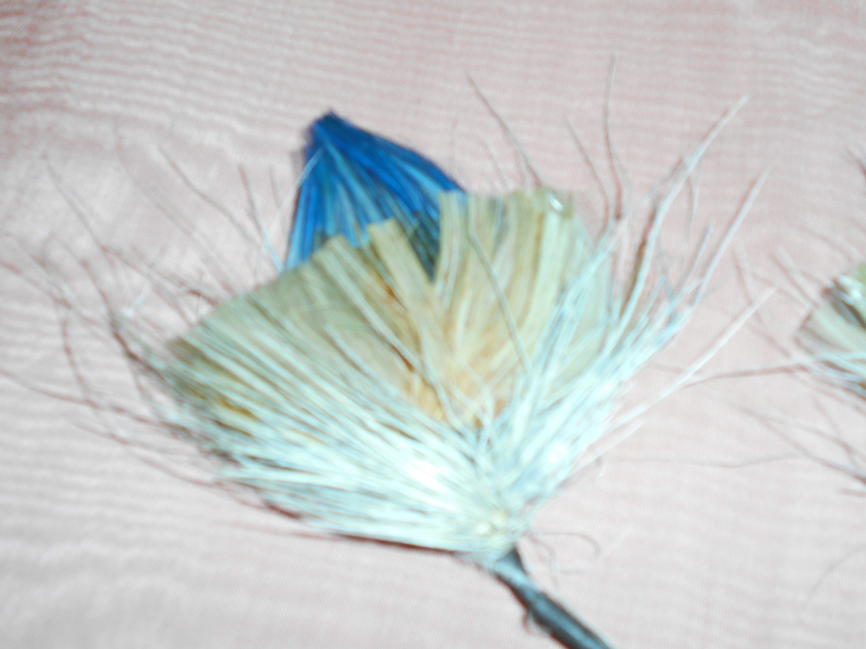 3382* chapeau ancien plumes pour poupée ancienne jumeau ?? à voir