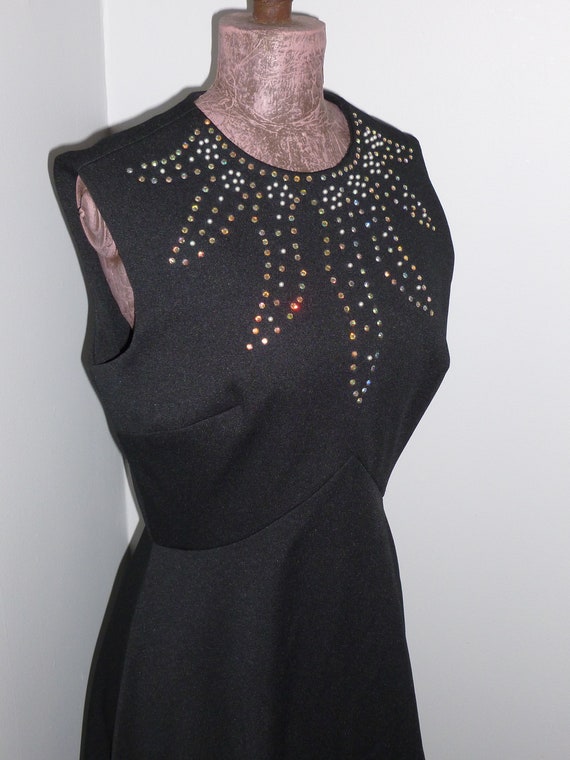 Elegant Vintage Black Dress -Retro 1960s-1970s Ma… - image 3