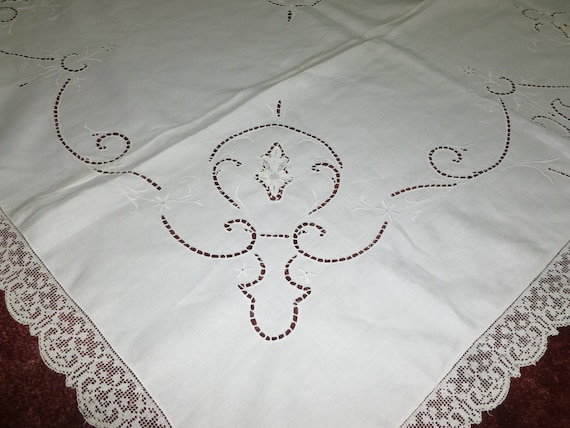 Antique Tablecloth Italian Point de Venice Lace Vintage 86 x 68 Extravagant Italian Lace Tablecloth-Needlelace