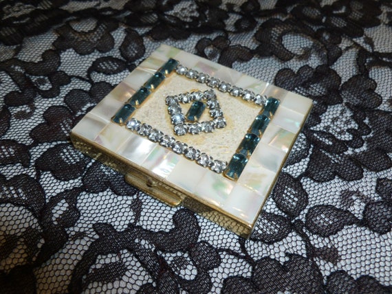 HTF Rare Vintage Wiesner Compact Emerald Cut Gree… - image 3