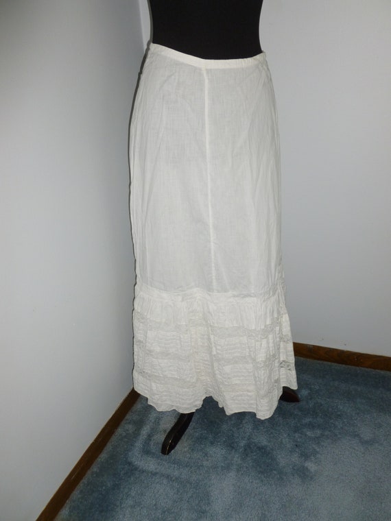 Gorgeous Antique Petticoat Skirt Valenciennes Lac… - image 3
