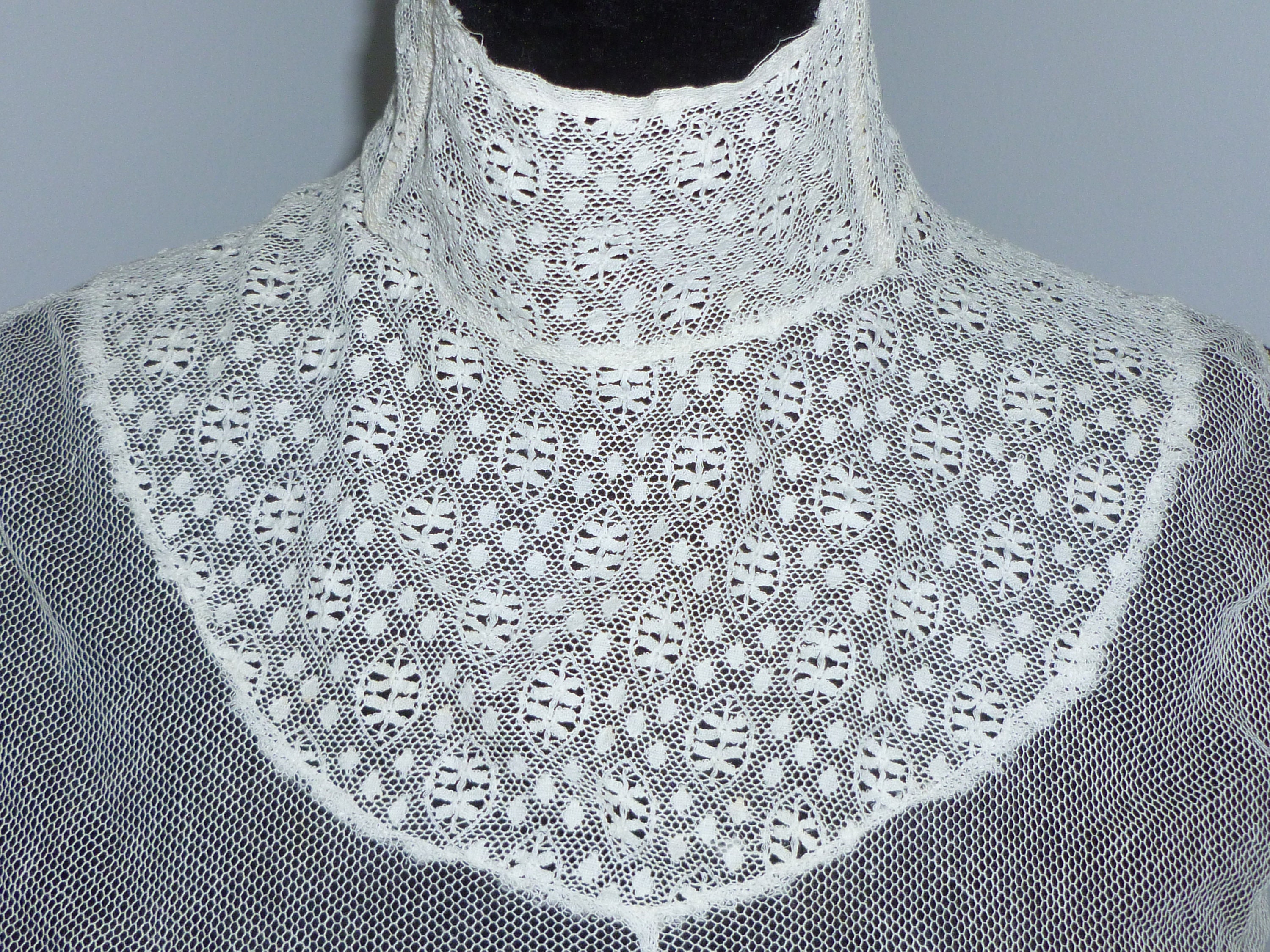 1900s Fluffy おそく Trim Maltese Lace Collar