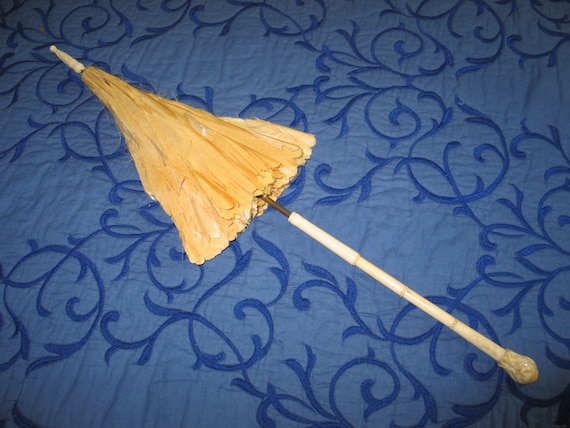Antique Civil War Era Parasol / Antique Carved Bon