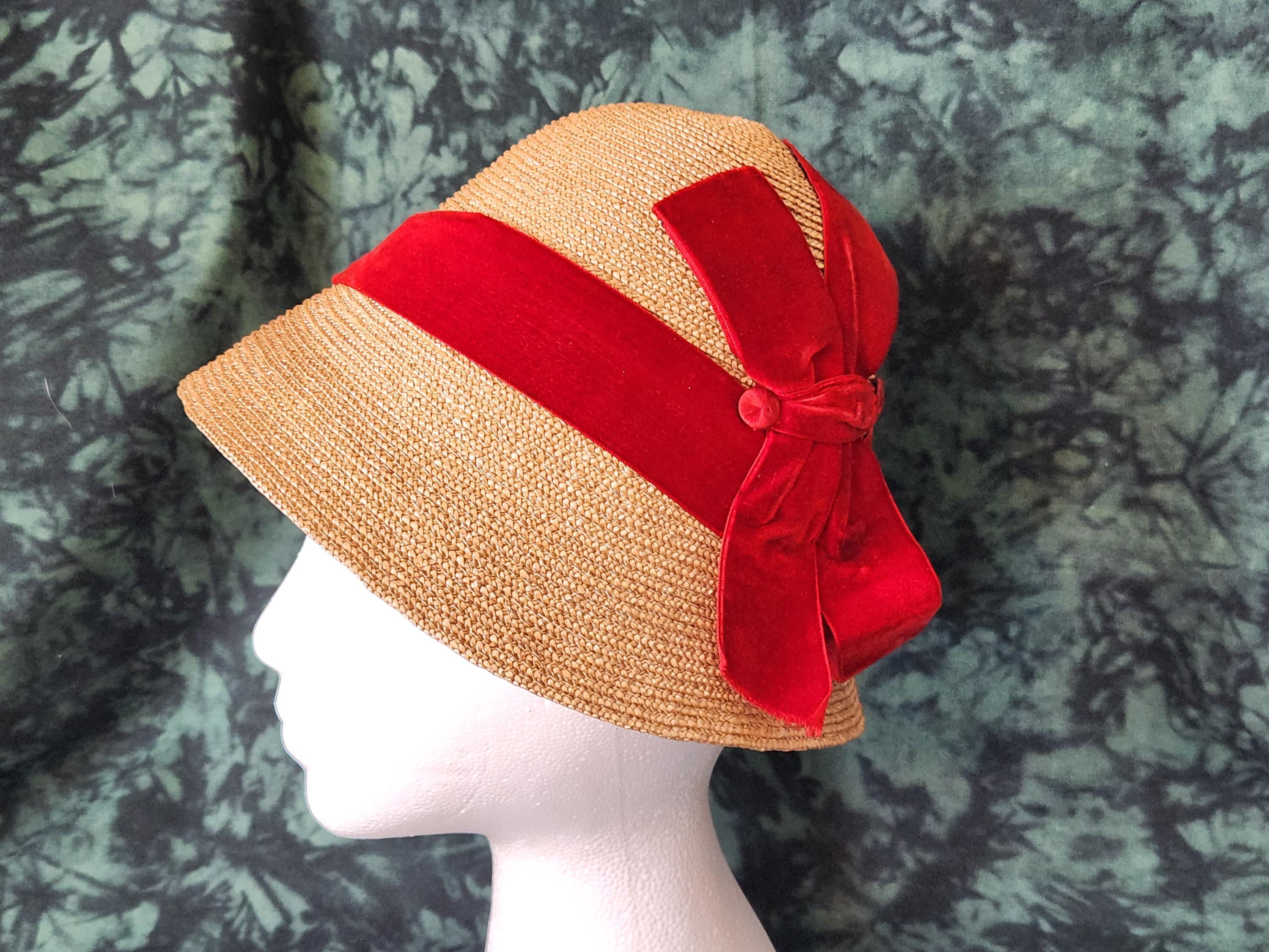 1920s Velvet Hat - Etsy display picture 1
