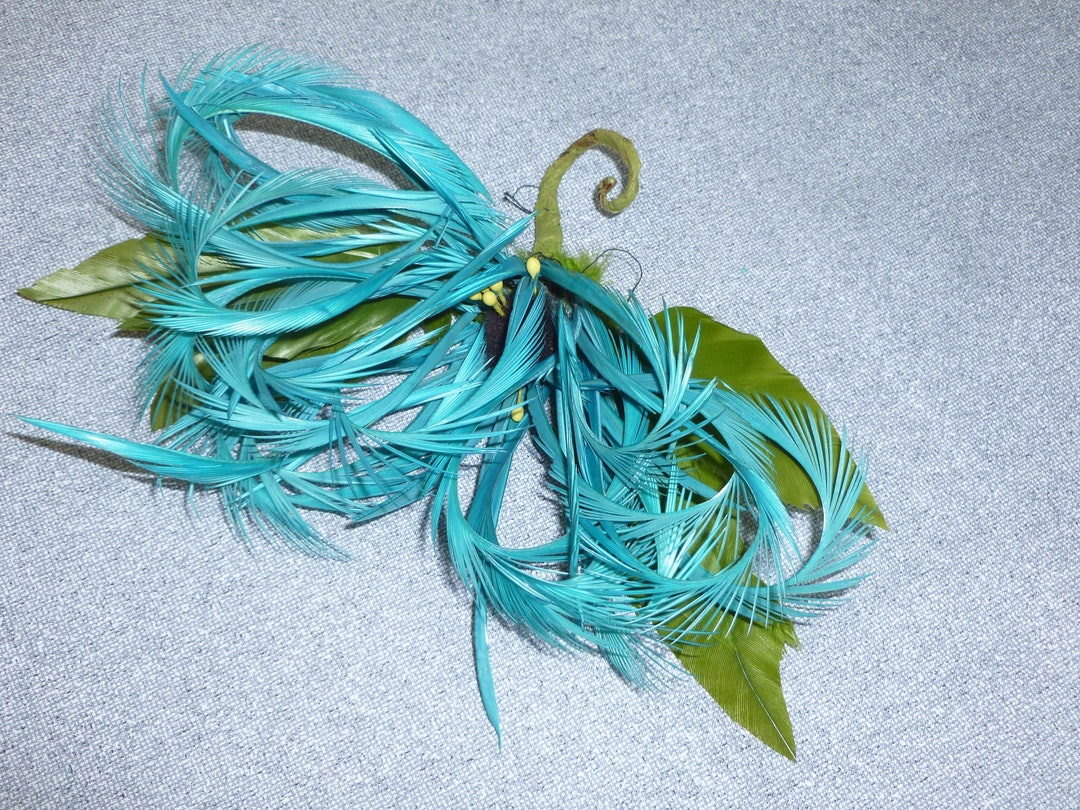 Contrast Feather Pin in Original Blue main image 1