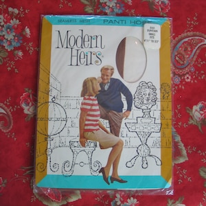 Vintage Stockings-MODERN HEIRS Seamless Nylon Stockings Hosiery- 1 pair NIP-small