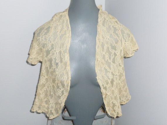 Devine Antique Chantilly Lace-Blouse-Bolero Jacke… - image 1