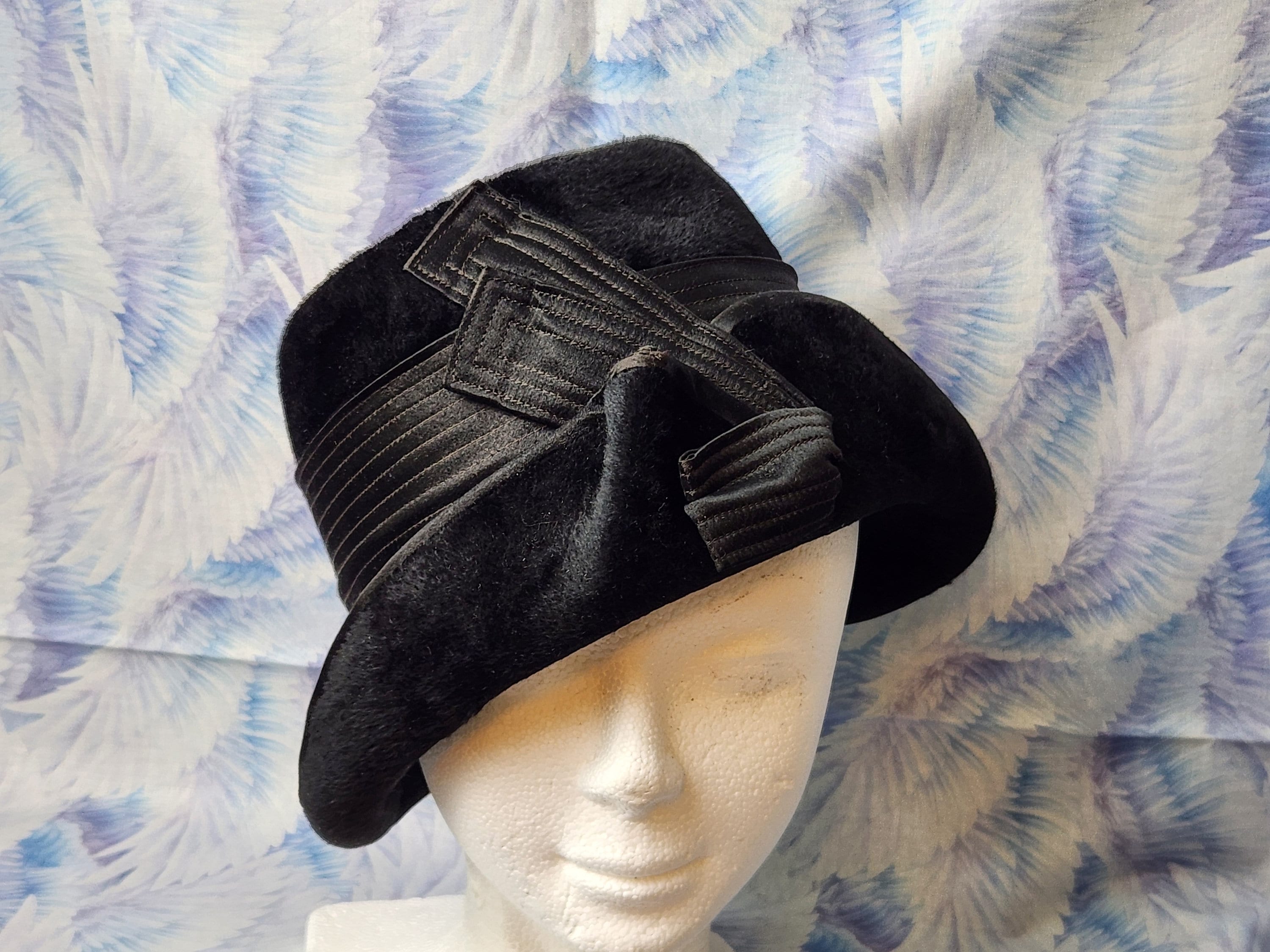 Vintage Florence cloche hat black velvet large bow Nagy Hute bucket steampunk Black Cloche Hats Women main image 3