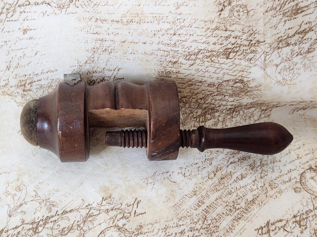 Pin Heming Antique Clamp Pincushion Americana 1800s Sewing Hemming Pin Cushion ...