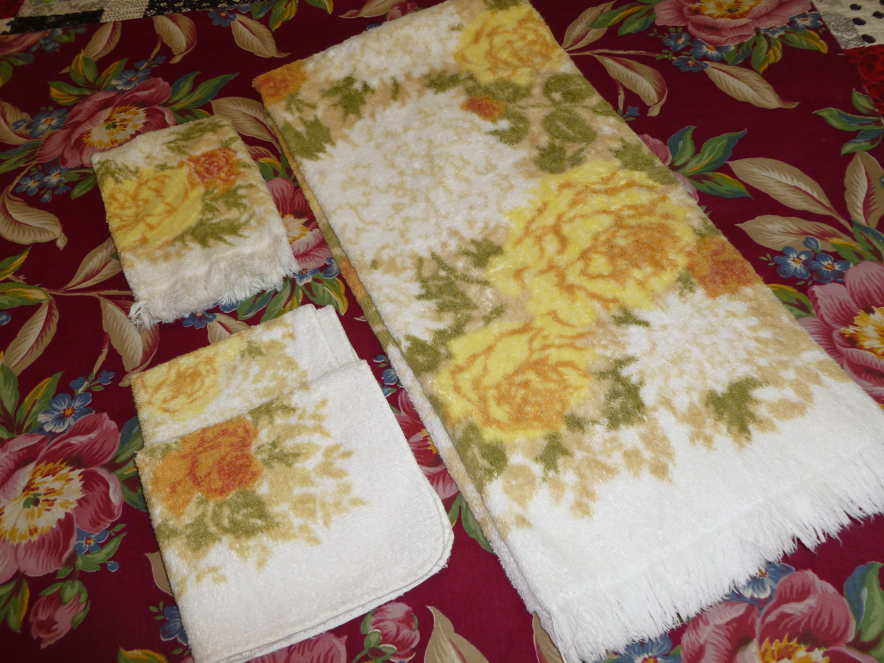 Fieldcrest Royal Velvet 4 Hand Towels Cotton Bath Towels Set Floral Made in  USA