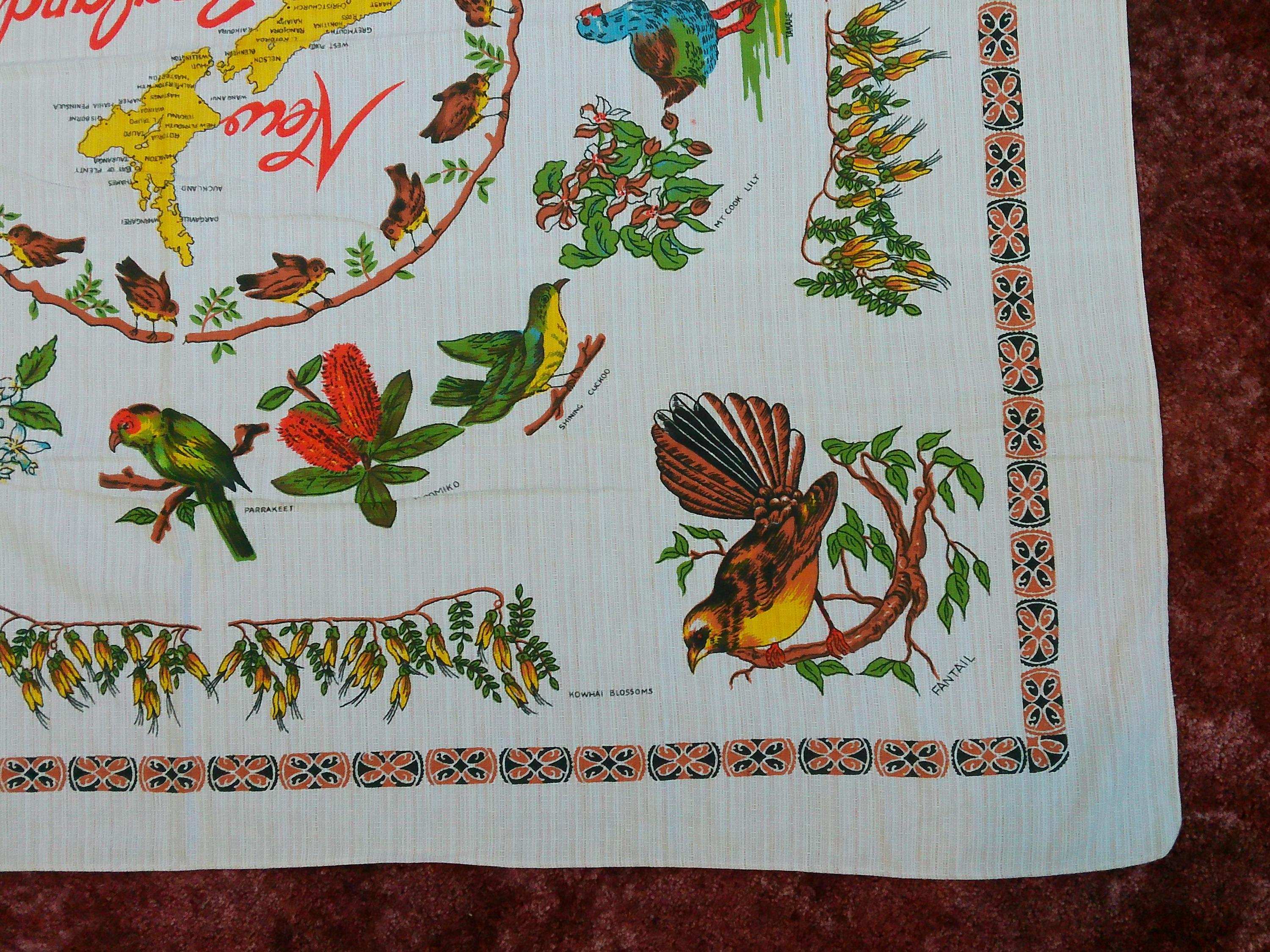yuu HTF Antique Vintage NEW ZEALAND Souvenir Tablecloth Textured