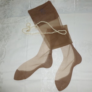 1 Pair &quot;STRUTWEAR&quot; Garter Stockings-Seamed Cuban heel Hosiery Size-9 1/2 UNWORN