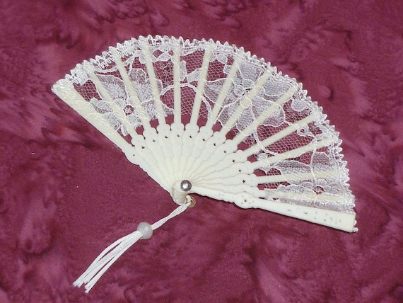 Miniature Vintage Doll Folding Fan French Alencon Net Lace Dollhouse Miniature