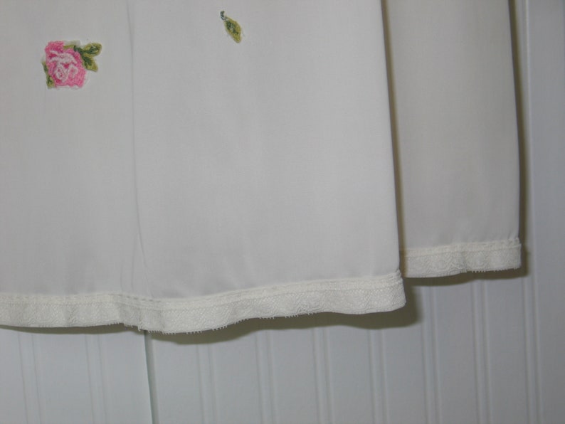 Vintage LAROS Slip Lace Night Gown 1950s 1960s Full Slip Night Gown White