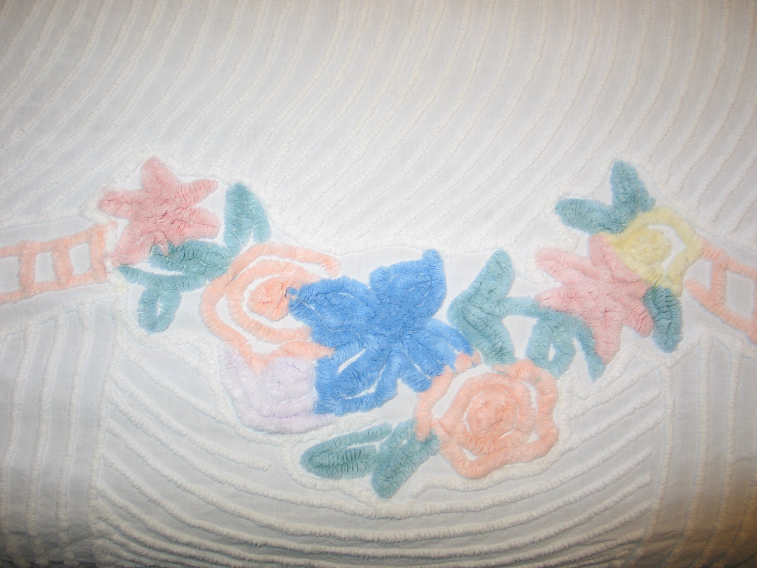 Bedding Quilts Antique Vintage Chenille Bedspread Plush Floral Chenille