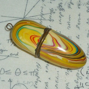 UNIQUE Vintage German Sewing Kit-Travel Vintage Sewing Etui Yellow Marbleized Celluloid-Enamel?  Thimble, Needle Case Thread