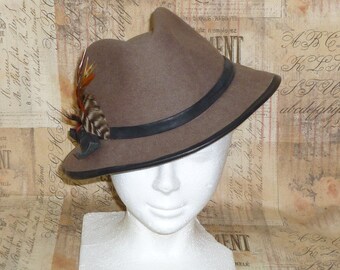 Classic Fedora Hat Vintage Tan Wool Leather Trim & Feather  display picture 3