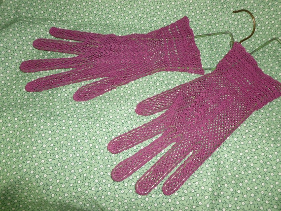 Pink lace gloves vintage - Gem