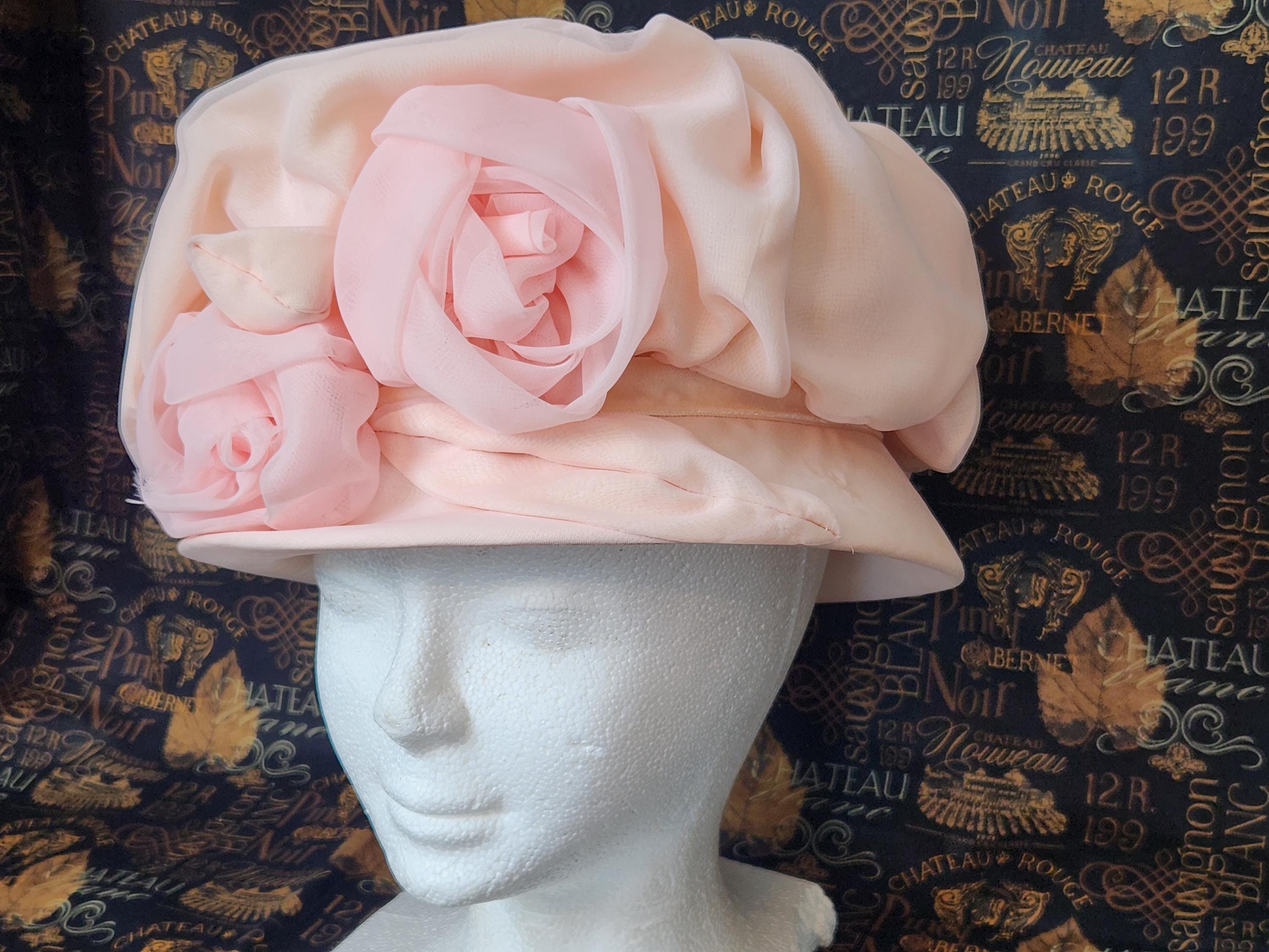 Vintage 1960s Womens Floral Mod Hat Beaded Applique Rozanne NY 1960s Faux Flower Green White Mod Amy New York Hat — Canned  main image 2
