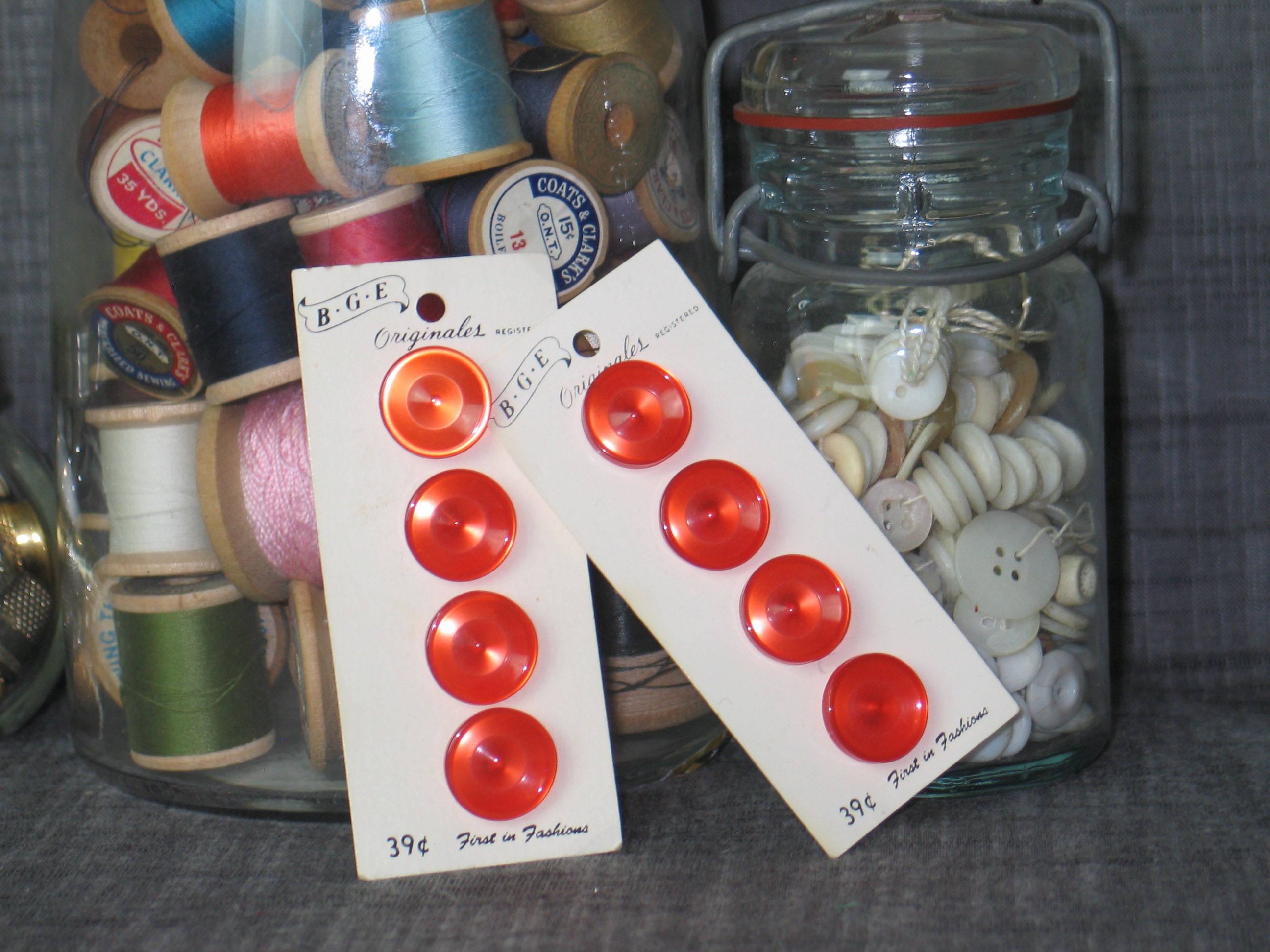 Vintage FASHIONETTE Buttons-Dark Red Buttons New Old Stock-Orig Card-Deadstock 58 inches
