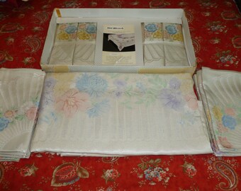 NWT Antique Banquet Tablecloth & 12 Napkins Hand Painted OLD BLEACH 108" Irish Linen Blend Damask Flower