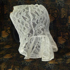 Exceptional Antique Victorian Bonnet Bobbin Lace Vintage Edwardian lace Boudoir Night Cap Dust Bonnet