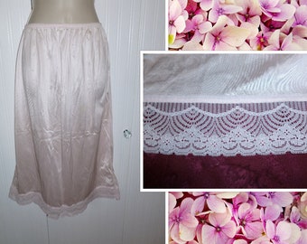 Vintage "FORTUNE" Half Slip size M-L 1950-60s Nylon Tricot Slip Pale Pink Lace