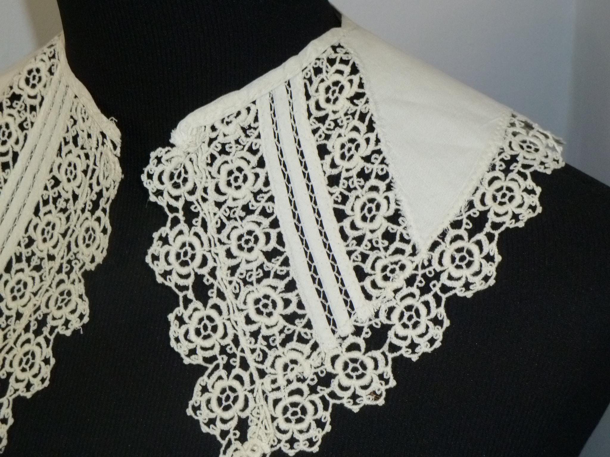 Fond De Robe Coton Blanc Et Dentelle T: 40/42 Ars-Laquenexy 57530