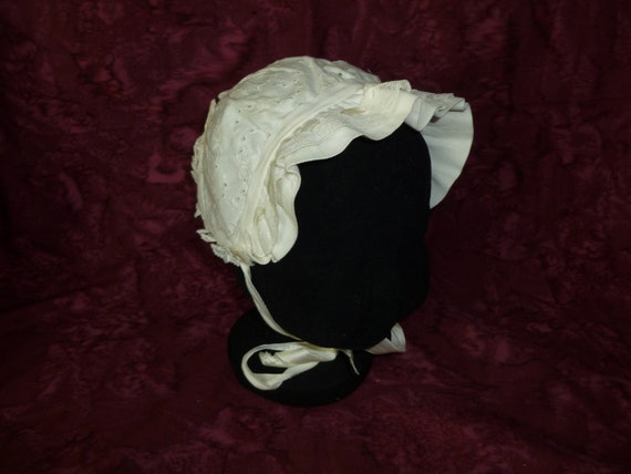 Bonnet bébé Vintage - Embroidery Anglaise