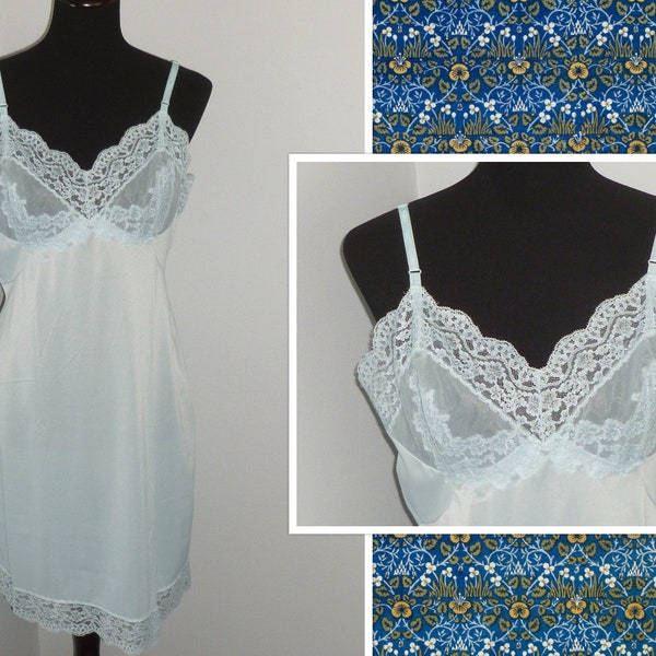 Vintage Slip Vassarette Lace Full Slip 1950s 1960s Ice Blue Nightgown Sun Dress Swing Rockabilly French Boudoir Deadstock size 36