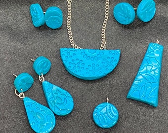 Handgemachter Türkis Schmuck aus Sculpey Ton: Halskette und Ohrringe im Set