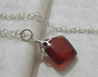 Collier pendentif en calcédoine naturelle, argent sterling 925, pierre de couleur topaze miel, calcédoine orange brûlée, pierre précieuse organique unique