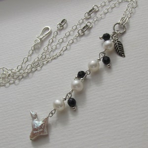 Collier de perles d'eau douce en onyx, perle oiseau keshi, long pendentif en Y, argent sterling 925, pampille de pierres précieuses blanches noires à facettes, feuille florale image 2