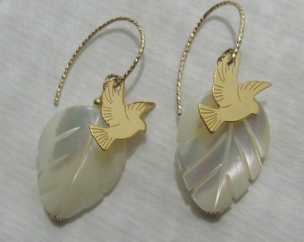 white Mother-of-Pearl carved leaf bird charm earrings, 585 14 K gold plated 925 Sterling Silver, natural shell earrings, peace dove swallow