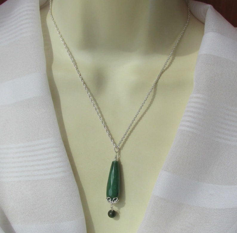 Collier de jade canadien vert émeraude, argent sterling 925, pendule en forme de larme, chaîne de corde avec pendentif en Y, long pendentif goutte de jade en pierres précieuses à facettes image 2