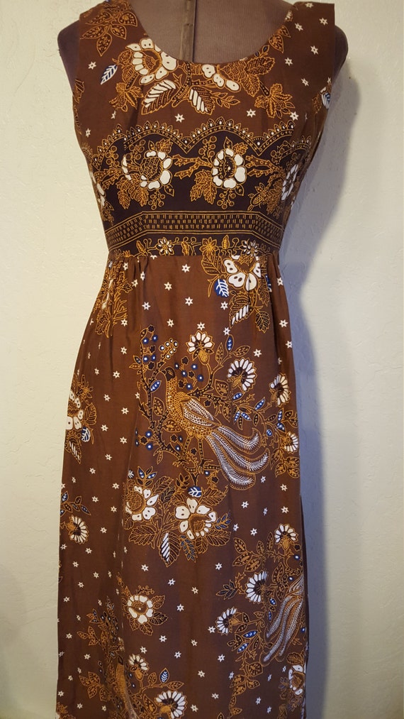 Beautiful Peacock Hawaiian Maxi Dress - image 8