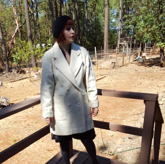 Creamy Dreamy 1980's Coat Size L