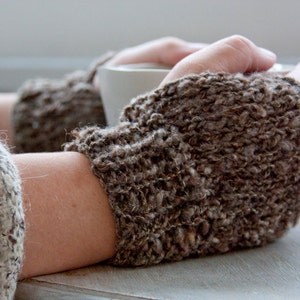 Hand-knitted mittens fingerless gloves organic wool 2