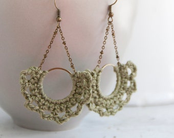 Half-moon Earrings | crocheted | green linen