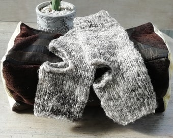 Chaussettes de yoga en laine filée à la main | Teinture végétale